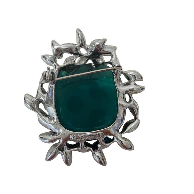 American Vintage Sarah Coventry Brooch With Emerald and Clear Rhinestones For Sale - Image 3 of 5
