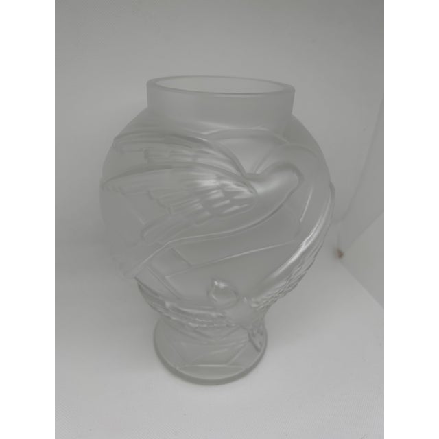 1920s Art Deco Frosted Glass Vase With Swallows For Sale - Image 13 of 13