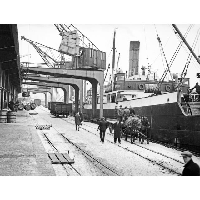 Karl Heinrich Lämmel, Cargo Quay Near the Bridge at the Harbor, Germany, 1934, Photograph For Sale - Image 4 of 4