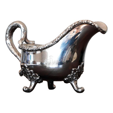 Antique Victorian Sterling Silver Sauce Boat with Acorn, London, United Kingdom, 1881 For Sale