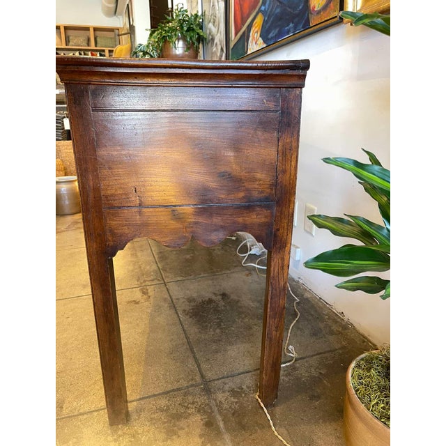 Traditional 19th Century Georgian 3 Drawer Walnut Side Board For Sale - Image 3 of 11