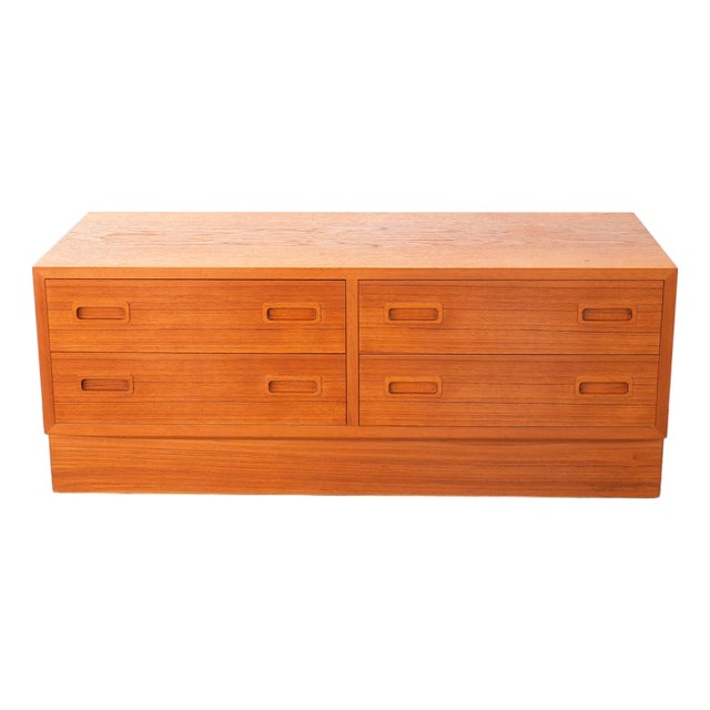 Danish Teak 4-Drawer Cabinet by Hundevad For Sale