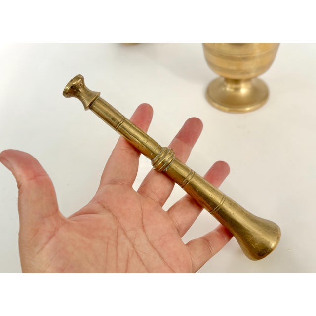 Vintage Brass Pestle & Mortar Set – Large Antique Apothecary, Pharmacy For Sale - Image 4 of 9