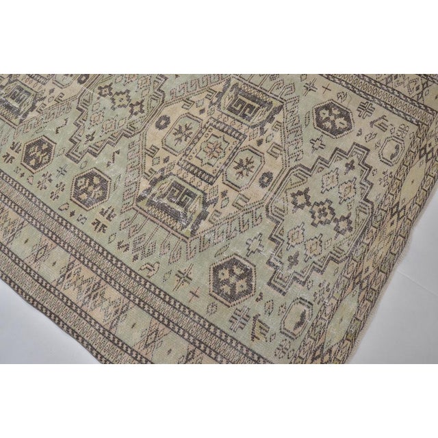 Oushak Wool Oriental Handmade Rug, in Flawless conditions. Designed 1960 to 1969