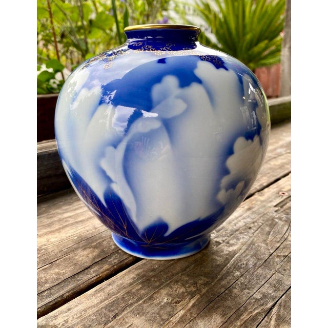 Blue Vintage Japanese Porcelain Peony Vase | Cobalt Blue & White Floral Motif | Gold Accents For Sale - Image 8 of 12