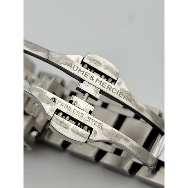 Baume & Mercier Baume & Mercier Classima White Women's Watch - MOA10267. Excellent Condition. For Sale - Image 4 of 12