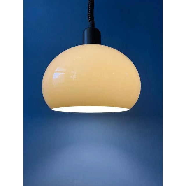 Beige Vintage Beige Mushroom Pendant Lamp in Acrylic and Glass For Sale - Image 8 of 11