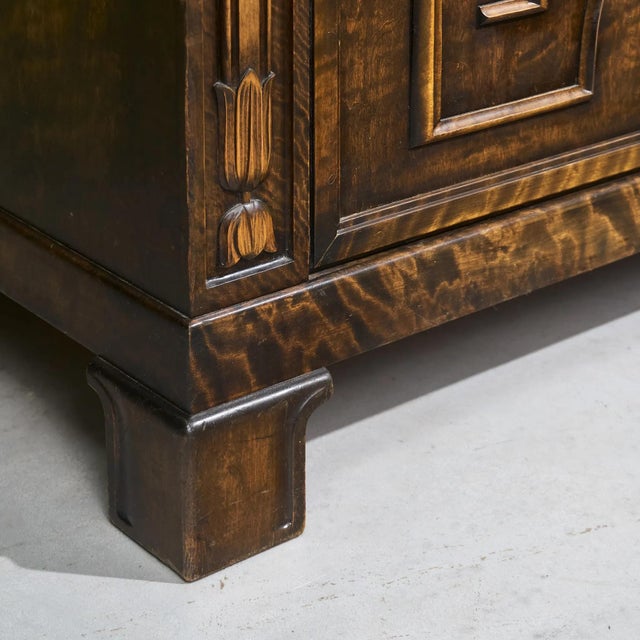 Cabinet with Decorative Carvings in Stained Birch by A.B. Svenska Möbelfabrikerna Bodafors, 1930s For Sale - Image 12 of 13