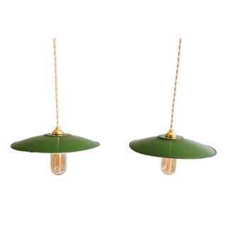 Industrial Pendant Light in Green Enameled Sheet Metal, 1940s, Set of 2 For Sale