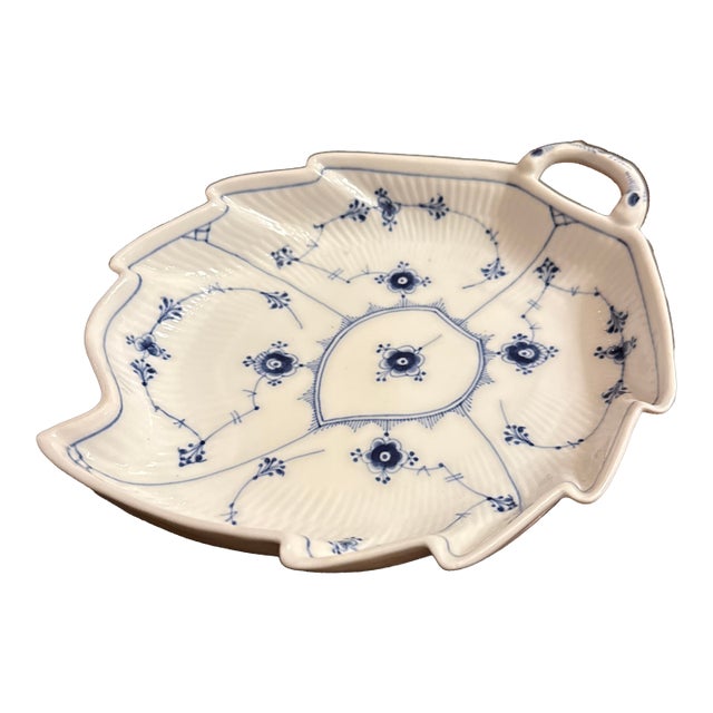 Fine 19th Century Royal Copenhagen Leaf For Sale