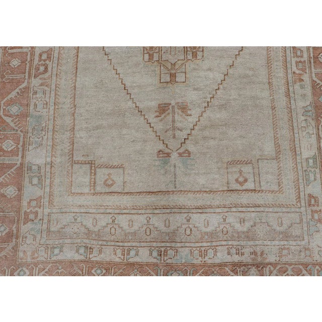 Taupe Mid 20th Century Taupe Background Turkish Vintage Oushak Rug With Tribal Medallion Design For Sale - Image 8 of 13