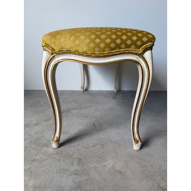 Ivory Vintage Karges Louis XV-Style Painted & Gilt Cabriole Leg Upholstered Bench For Sale - Image 8 of 12