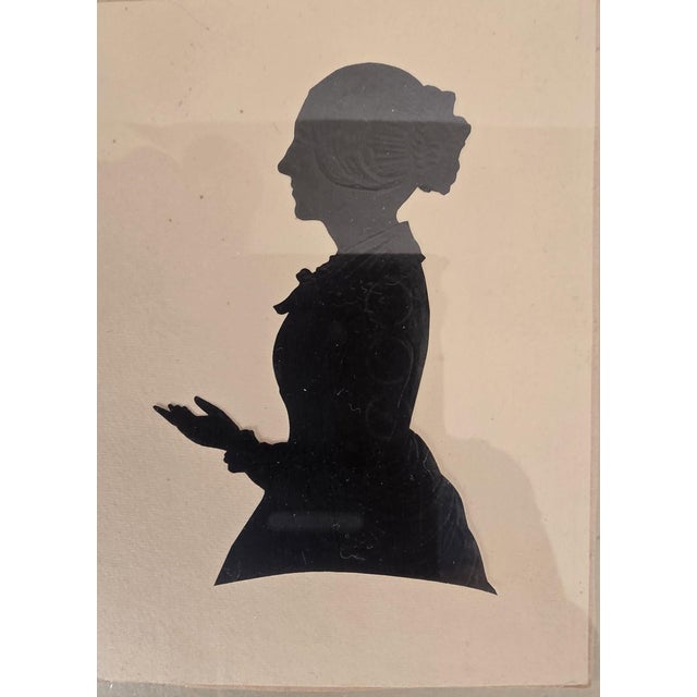 Traditional Mid 19th Century Pair of Framed Hand-Painted Female Silhouette Portraits For Sale - Image 3 of 3