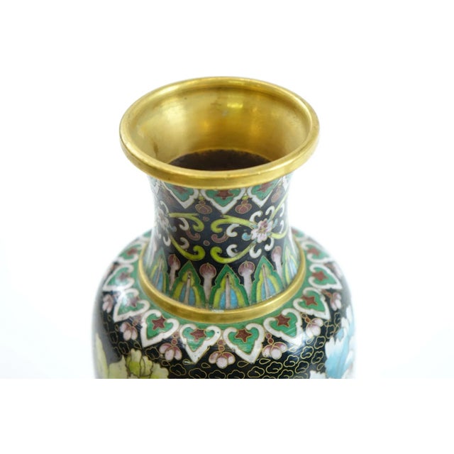 Early 20th Century Chinese Cloisonne Vases - A Pair For Sale - Image 4 of 5