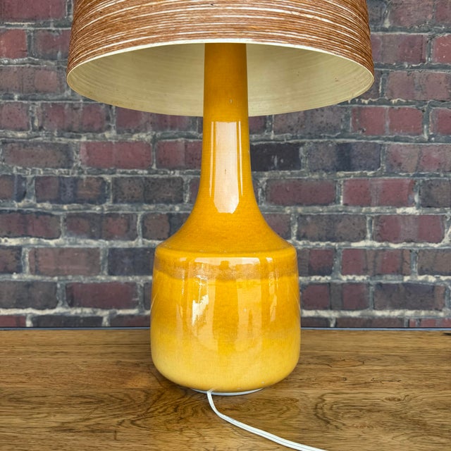 Mid-Century Modern 1960s Mid-Century Modern Lotte and Gunnar Bostlund Danish Gold Yellow Ceramic Table Lamp For Sale - Image 3 of 12