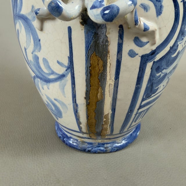 Savona Majolica Amphora Vase with Intertwined Snake Handles, 1700s For Sale - Image 13 of 16