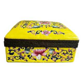 Chinoiserie Yellow Famille Rose Porcelain Lidded Box With Hand-Painted Florals and Metal Mount For Sale