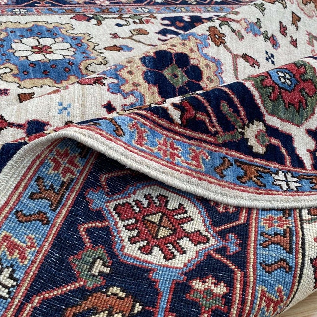Fine Ivory Persian Serapi Hand-Knotted Wool Rug - 6'1" X 9'1" For Sale - Image 17 of 18