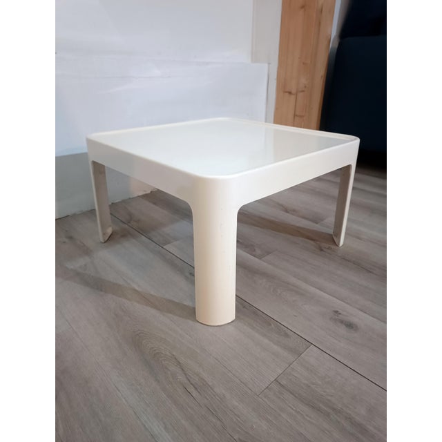 Fiberglass Coffee Table attributed to Carlo Bartoli for Rossi Di Albizzate, 1960s For Sale - Image 3 of 11