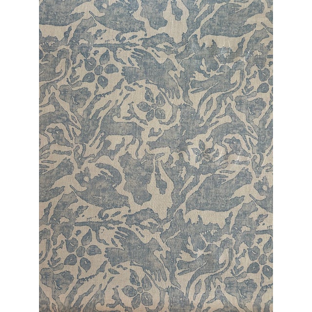 Traditional Rose Cumming Antelope & Flower Linen Fabric in Blue 2 5/8 Yards For Sale - Image 3 of 6