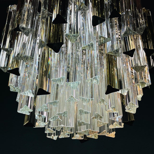 Stunning cascade chandelier made of 107 murano glass transparent crystals by venini. Made in italy in the 1970s. venini &...