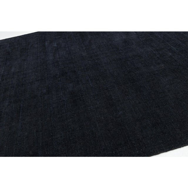 2020s 9x12 Modernist Indian Handmade Wool & Bamboo Silk Rug in Charcoal For Sale - Image 5 of 12