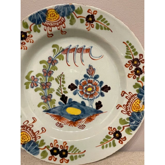 Ceramic 18th Century English Delft Tin Glaze Faience Polychrome Plate For Sale - Image 7 of 10