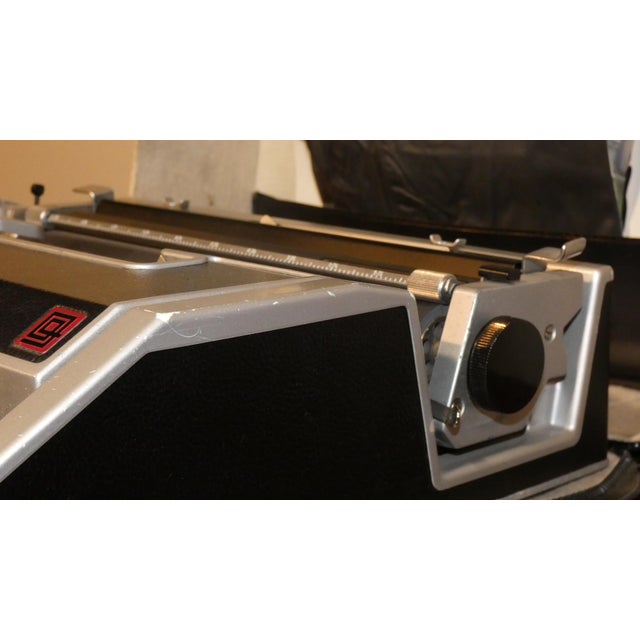 Lettera DL Typewriter from Olivetti, Italy, 1965 For Sale - Image 13 of 18