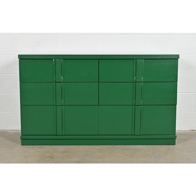 Mid-Century Modern Donald Deskey Style Art Deco Green Lacquered Six-Drawer Double Dresser, Newly Refinished For Sale - Image 3 of 14