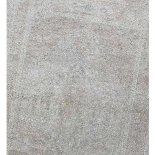 Mid 20th Century Vintage Turkish Oushak Rug in Pale Taupe, Beige and Soft Grey Tones For Sale - Image 5 of 6