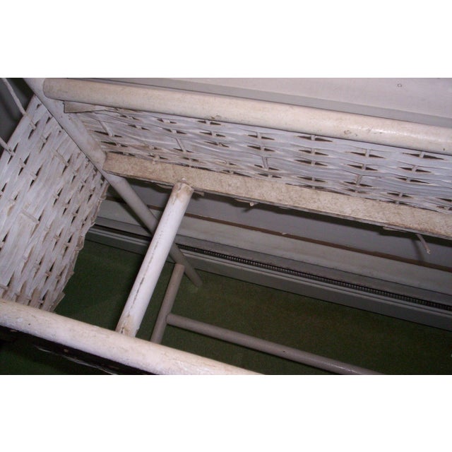 Early 20th Century 1930's White Wicker Planter With Zinc Liner For Sale - Image 5 of 11