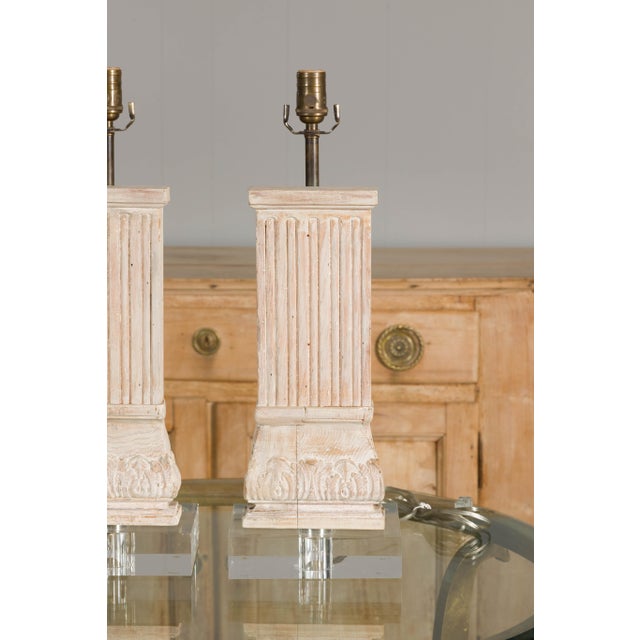 Cream Mid 20th Century Mid Century Modern Italian Carved Pine Pilaster Table Lamps on Lucite Bases - a Pair For Sale - Image 8 of 12