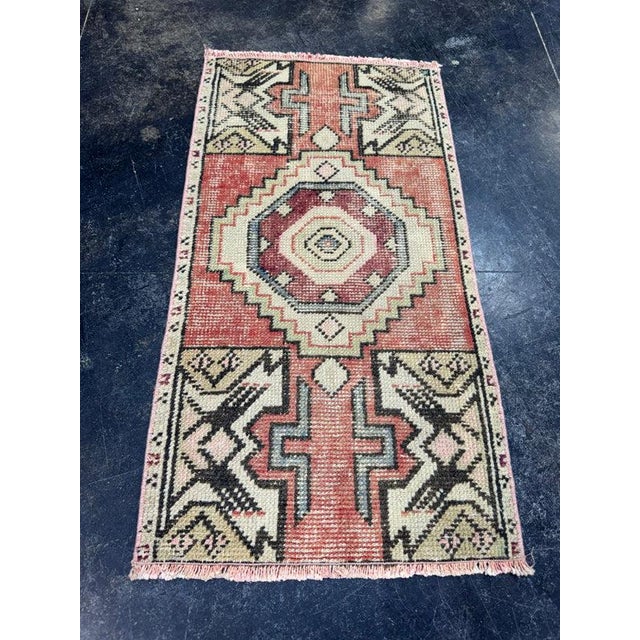 Turkish Yastik Rug 1'6" x 2'10" For Sale - Image 4 of 5
