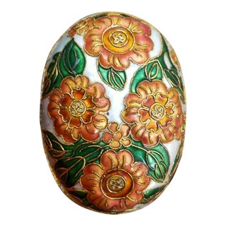 Vintage Cloisonné Enamel Oval Trinket Box – White Ground With Red Floral Motif, Silver-Blue Interior For Sale
