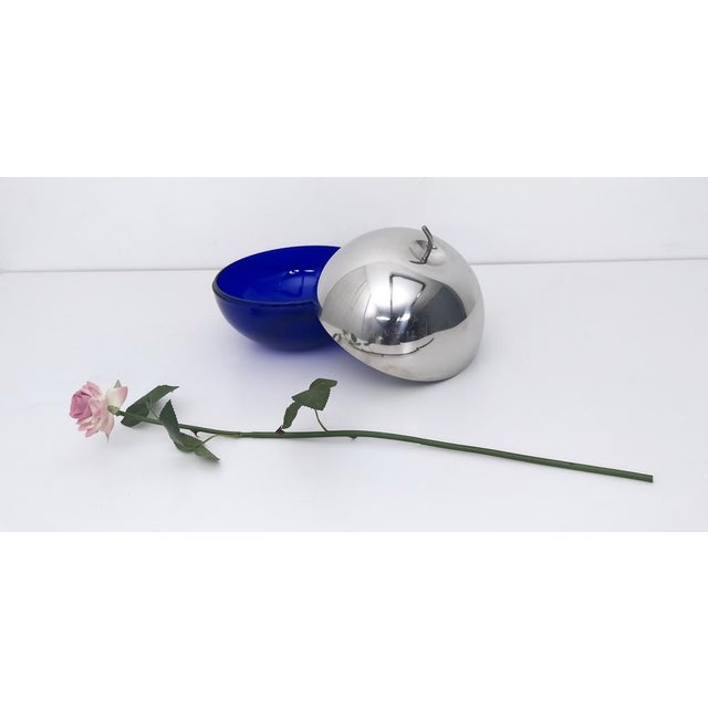 Mid-Century Modern Postmodern Blue Glass and Metal Ice Bucket in the style of Mauro Manetti, Italy, 1970s For Sale - Image 3 of 9