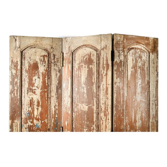 Foldable screen 3 weathered wood casement. decorative object vintage old teak. This screen is composed of three wooden...