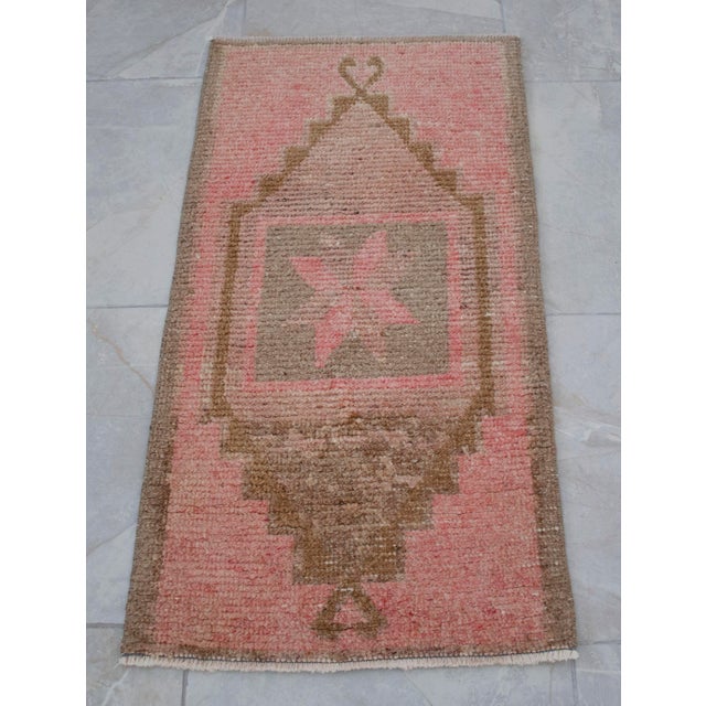 1970s Vintage Hand Knotted Small Rug Entry Decor Doormat For Sale - Image 14 of 14