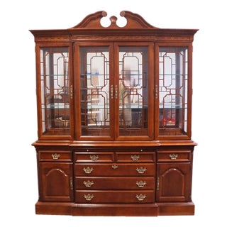 Stanley Furniture American Heritage Collection Mahogany Traditional Style 72" Buffet W. Lighted Display China Cabinet 172-11-04 / 172-11-24 For Sale