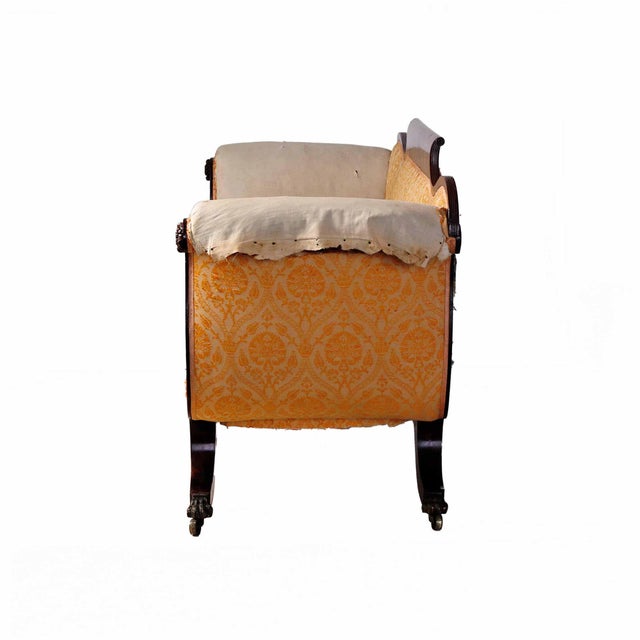 Fine Classical American Settee 19th C For Sale In Providence - Image 6 of 9