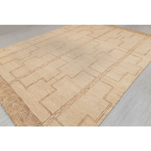 5x7Ft. Natural jute Beige Taureg Inspired Bohemian Soumek Jute Hand Woven Rug For Sale - Image 6 of 12