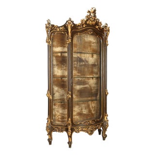 Italian Baroque Showcase in Carved Wood For Sale