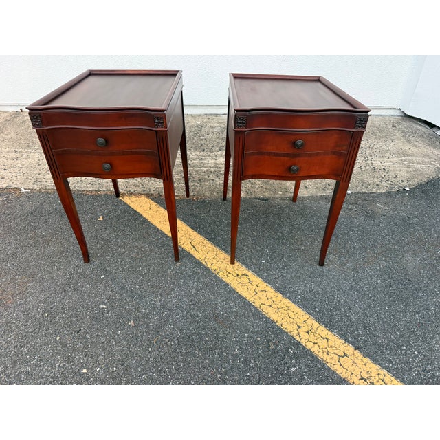 Pair of Antique Federal Style Nightstands/ Side Tables Tapered legs, scalloped edge on top, finished back, dovetail joint...