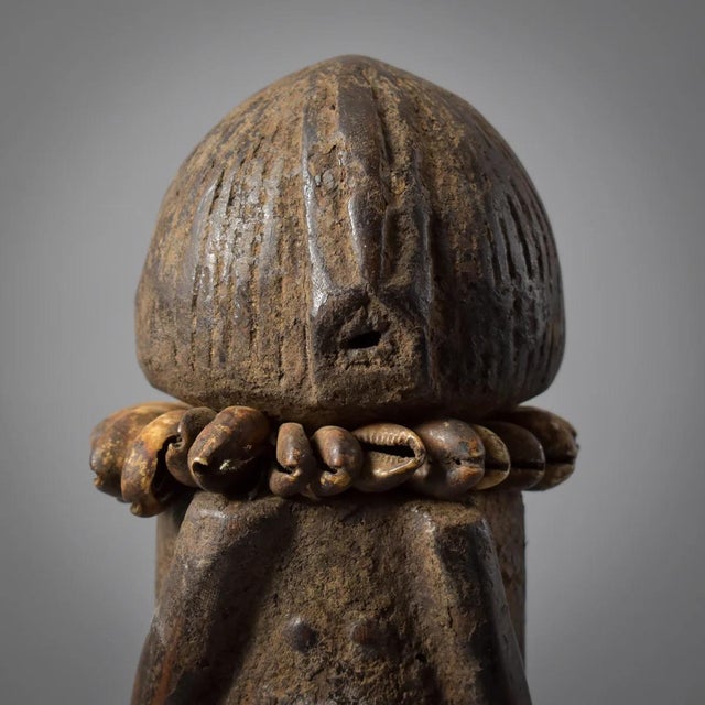 African Early 20th Century Bembe Standing Male Figure With Cowrie Shells on Custom Base For Sale - Image 3 of 10