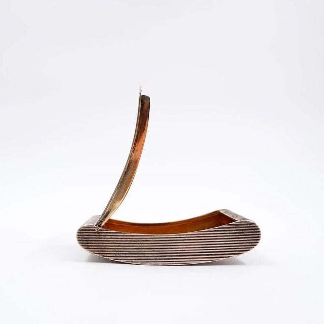 Curved ribbed silver-gilt pocket snuff box - 19th century George III - John Turner Sterling - Early 19th century...