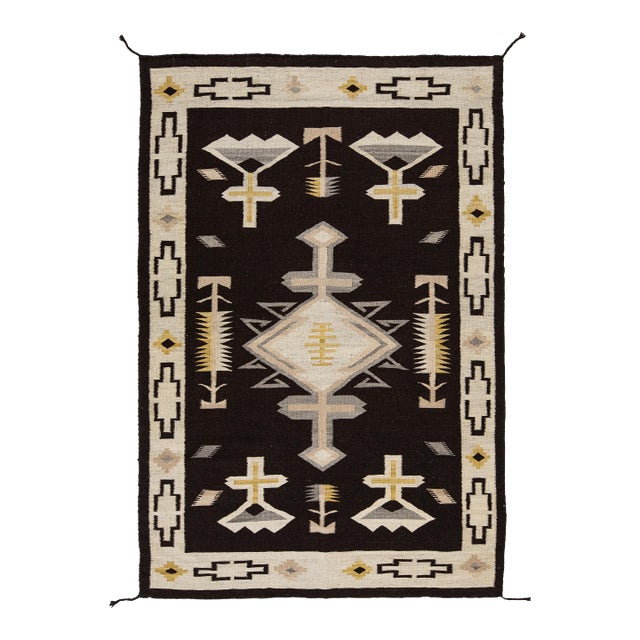 Modern Navajo Style Hand-Woven Wool Rug With Geometric Diamond Motif For Sale