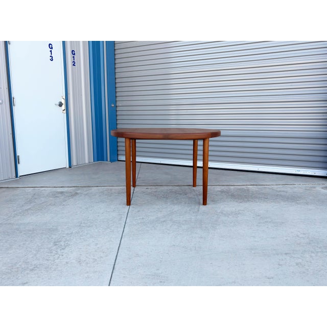 ✨ Danish Modern Teak Extension Dining Table ✨ Elevate your dining space with this beautifully crafted Danish modern teak...