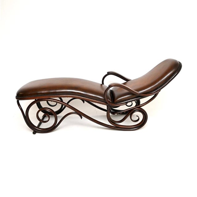 Antique Bentwood and Leather Chaise Lounge, 1880 For Sale - Image 6 of 11