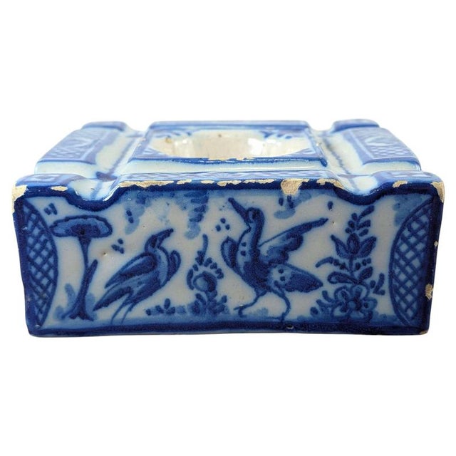 18th Century Spanish Tin-Glazed Talavera De La Reina Blue and White Inkwell For Sale - Image 3 of 13
