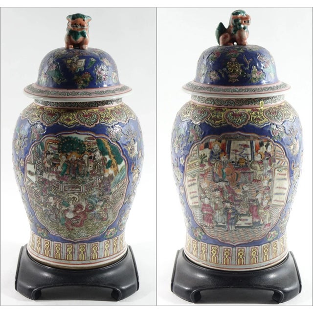 Antique Chinese Porcelain Urns - A Pair For Sale - Image 13 of 13