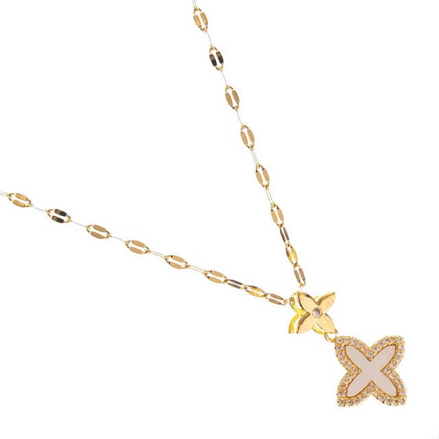 Contemporary Golden Clover Diamond Chain Necklace For Sale - Image 3 of 8